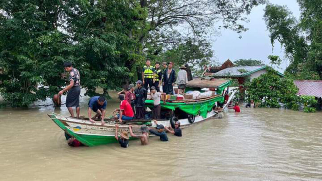 Food donations for flood-affected families in Ayeyawady Region